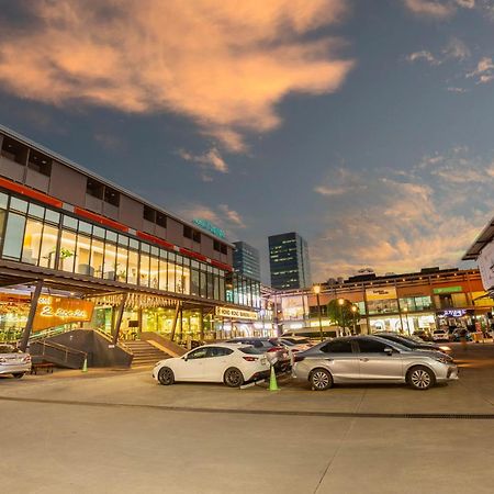 Hotel Z Zpaze Bangkok Bagian luar foto