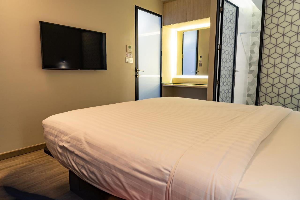 Hotel Z Zpaze Bangkok Bagian luar foto