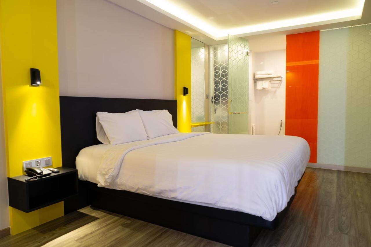 Hotel Z Zpaze Bangkok Bagian luar foto