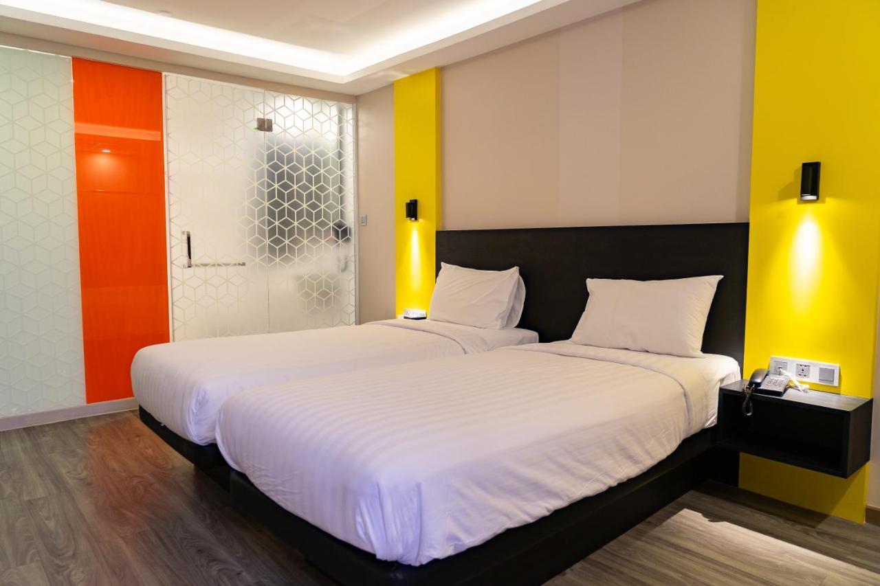 Hotel Z Zpaze Bangkok Bagian luar foto